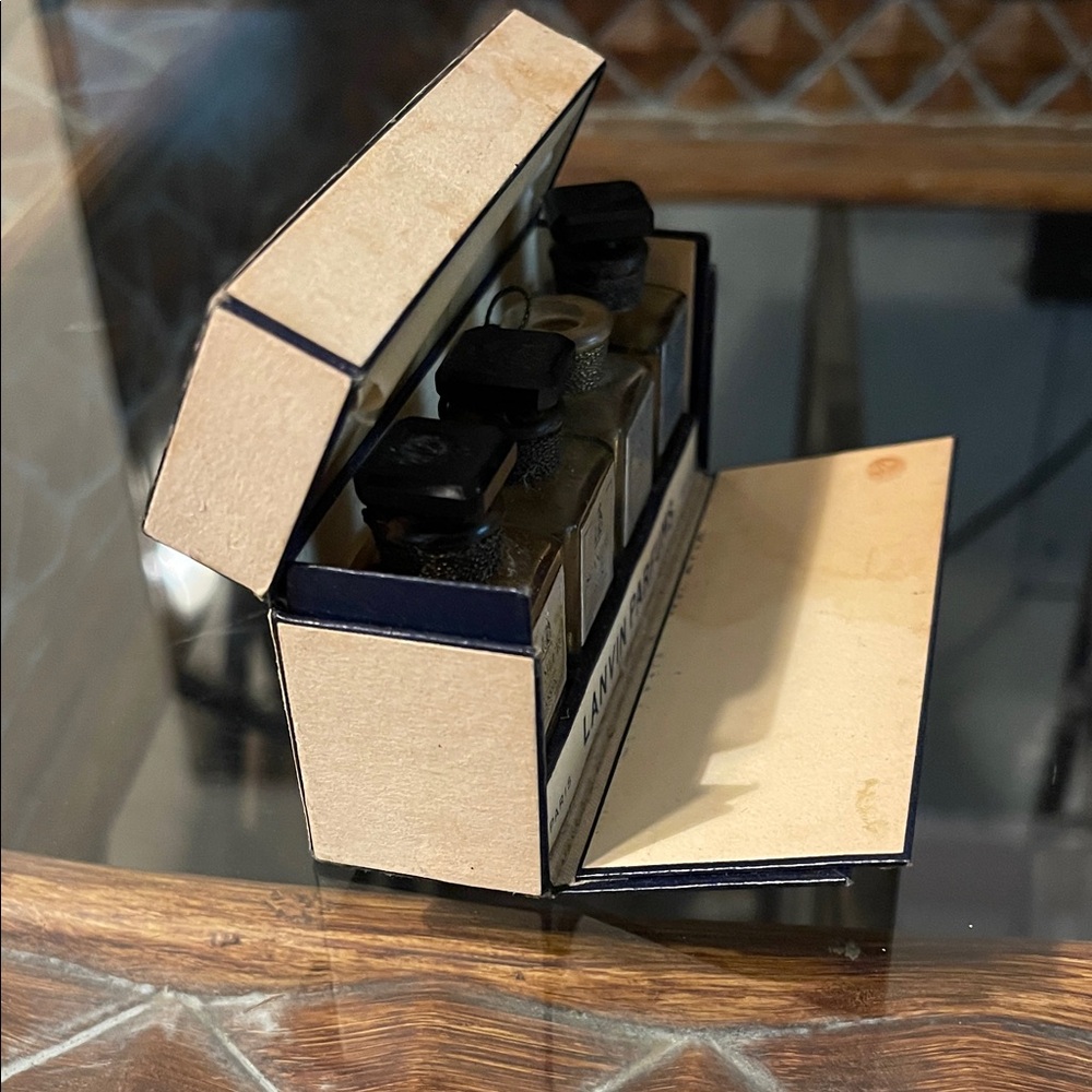 Lanvin Parfums Miniature Set - Picture 4 of 11